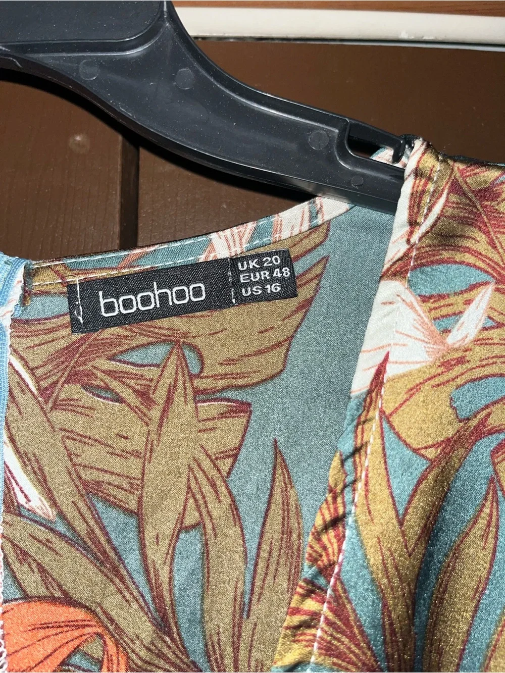 Boohoo Teal Tropical Leaf Print Romper - Picture 4 of 5